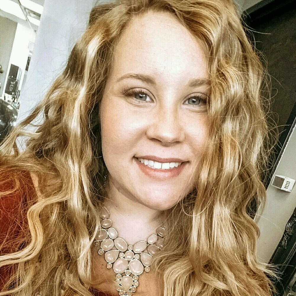 Meet your Posher, Haley